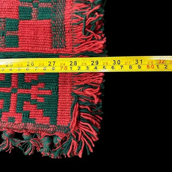 Vintage Tapestry Rug Throw Wall Hanging Hayim 1994 Christmas Red Green Fringe - Picture 10 of 10